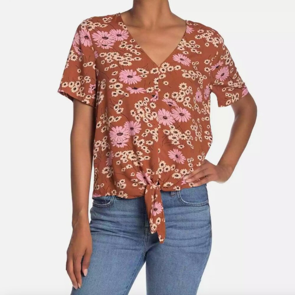 Madewell Novel Tie-Front Top in
Hillside Daisies size SP